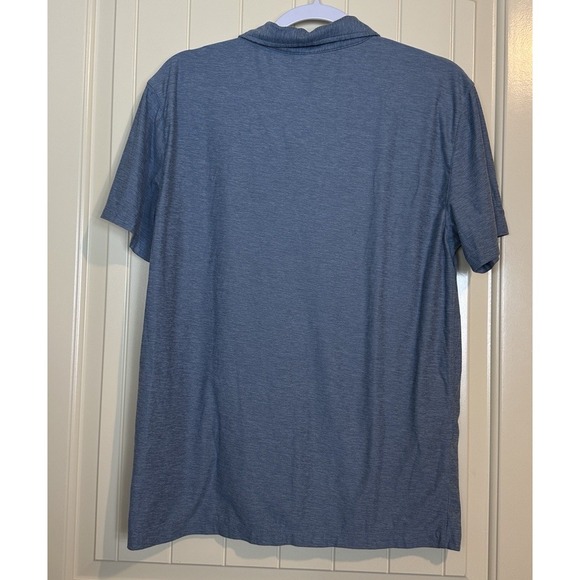 Vuori Strato Tech Polo Shirt Mens Medium Blue Short Sleeve Athletic Stretch Soft - Picture 4 of 4